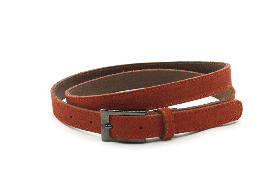 dames smalle riem terracotta suède 2 cm