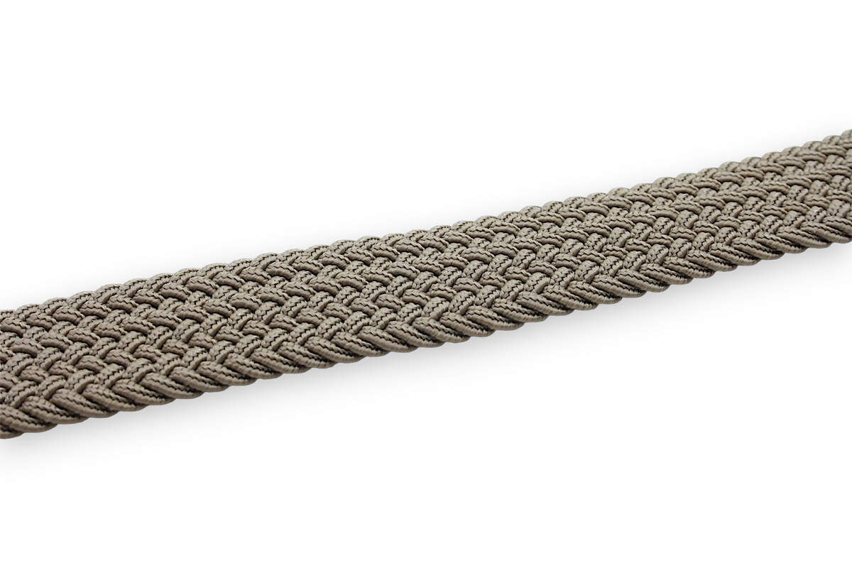 Afdelingriemen.nl elastische beige gevlochten herenriem met een gedetailleerde textuur voor optimaal draagcomfort
