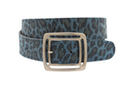 Afdelingriemen.nl luxe leren damesriem in blauwe luipaardprint met een opvallende zilverkleurige vierkante gesp.