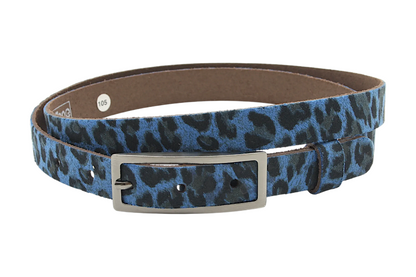 Afdelingriemen.nl damesriem van 2 cm breed met blauwe luipaardprint en een zilverkleurige rechthoekige gesp