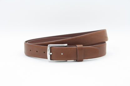 Afdelingriemen.nl klassieke bruine leren herenriem met zilverkleurige gesp voor een tijdloze en stijlvolle look.