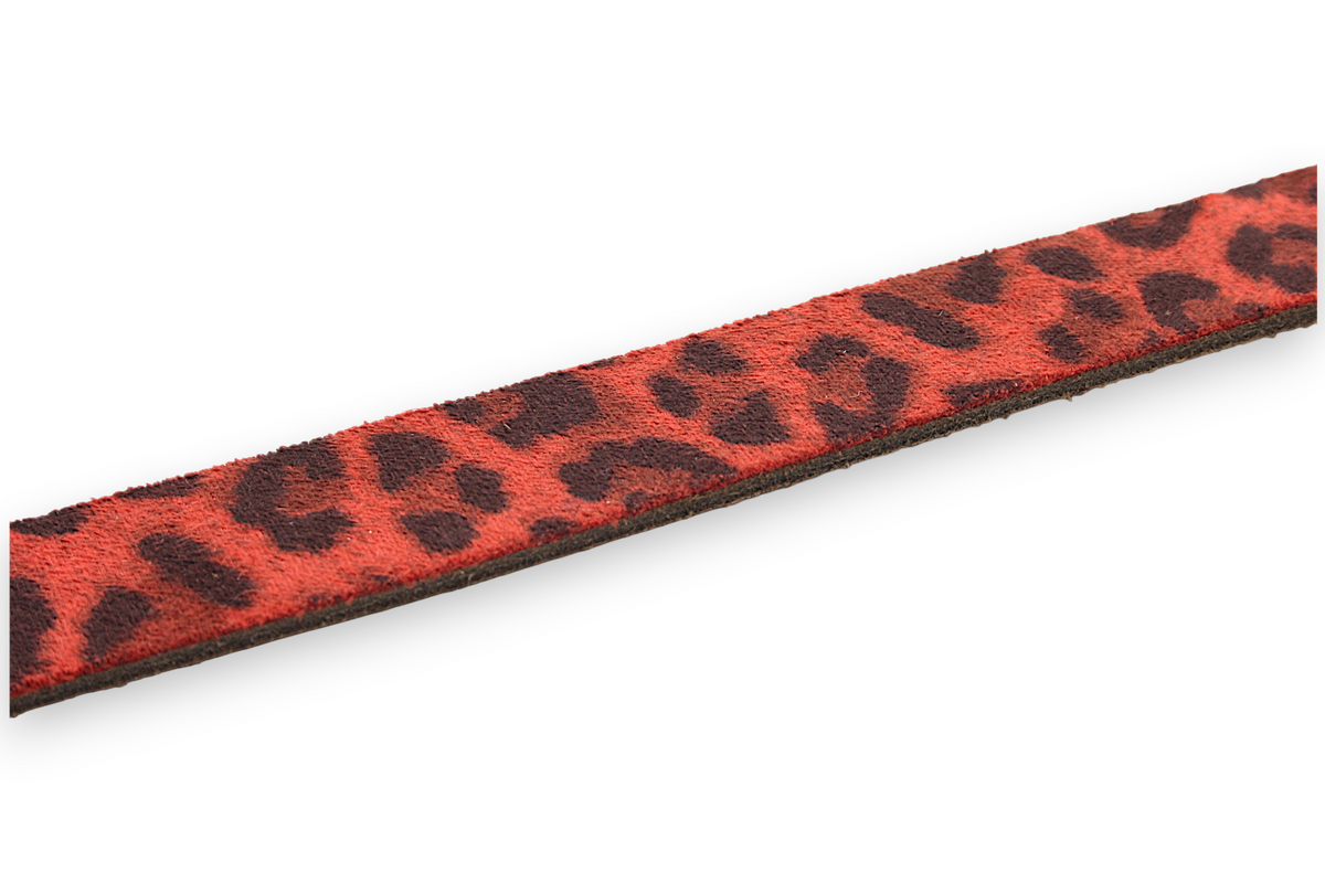 Afdelingriemen.nl smalle rode leren damesriem van 2 cm breed met opvallende luipaardprint