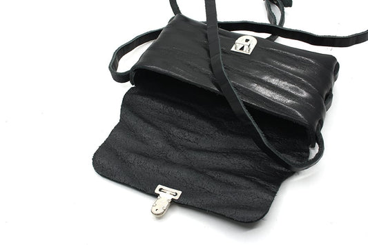 Zwarte schoudertas van geplooid leder - klein model